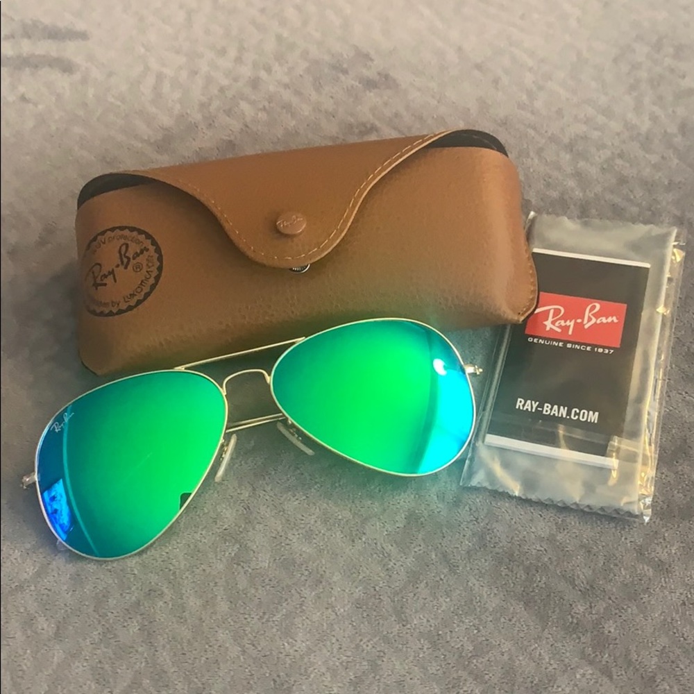 Aviator Ray-Ban sunglasses, Green mirrored lenses
